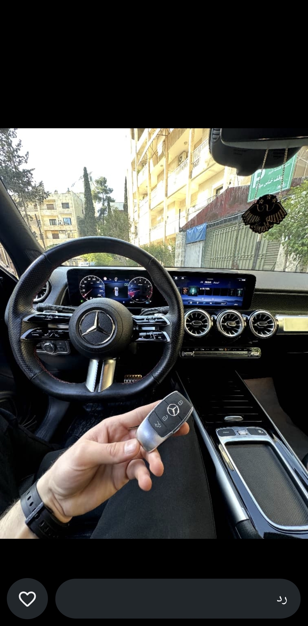 Mercedes-Benz GLB200 - Thumbnail 3