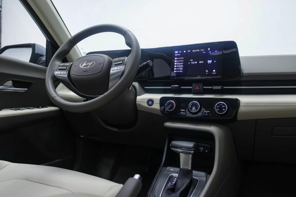 Hyundai اكسنت - Thumbnail 2
